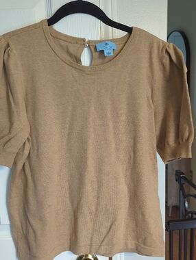 CeCe Puff Sleeve Knit short sleeve sweater - Camel